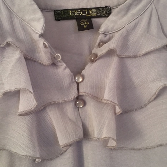 Short sleeve ruffles and buttons top - Picture 3 of 4